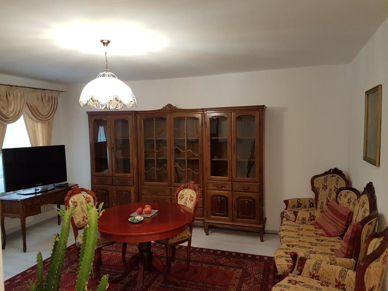 Rent Holding Apartments ياش المظهر الخارجي الصورة