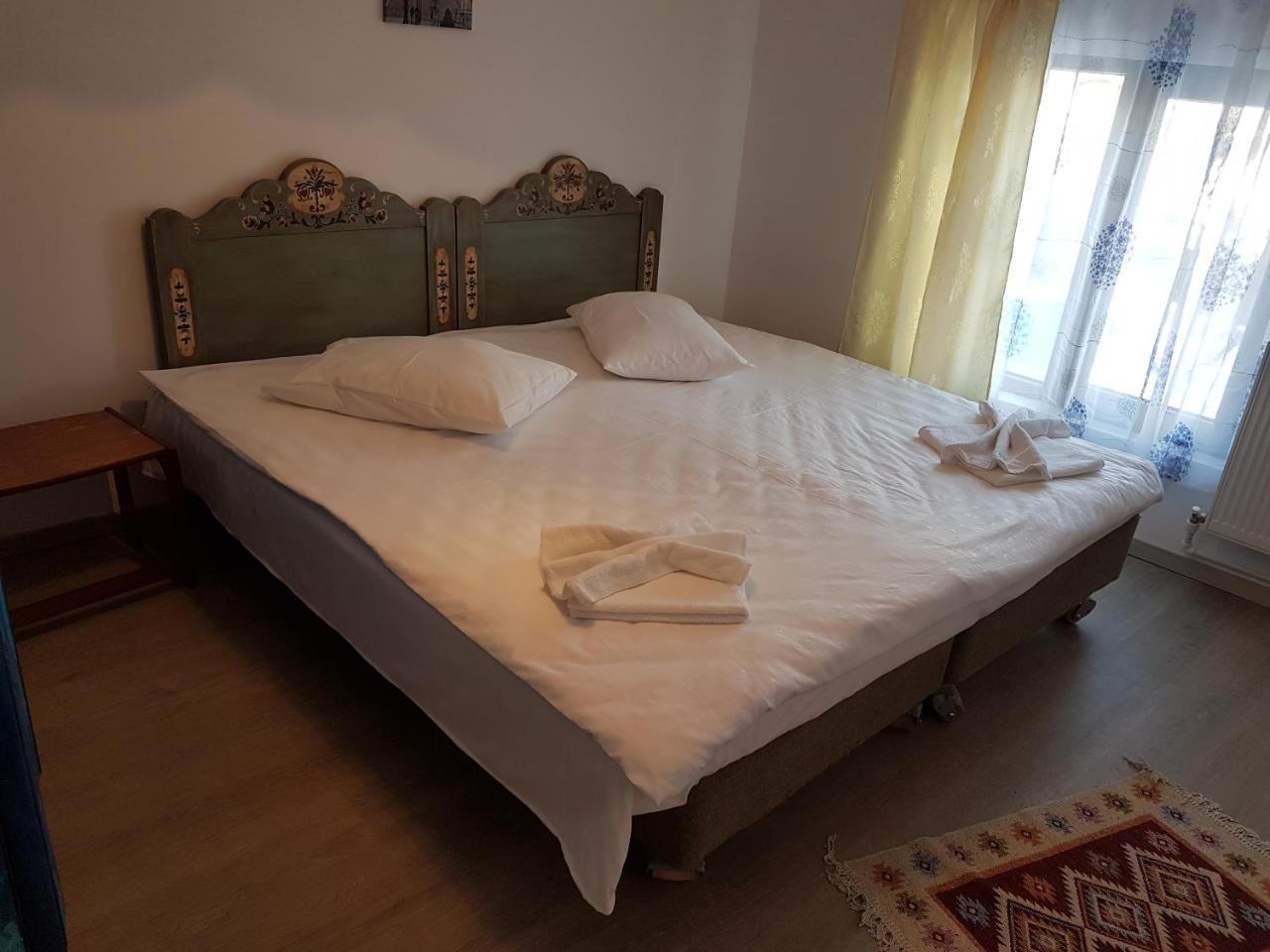 Rent Holding Apartments ياش المظهر الخارجي الصورة