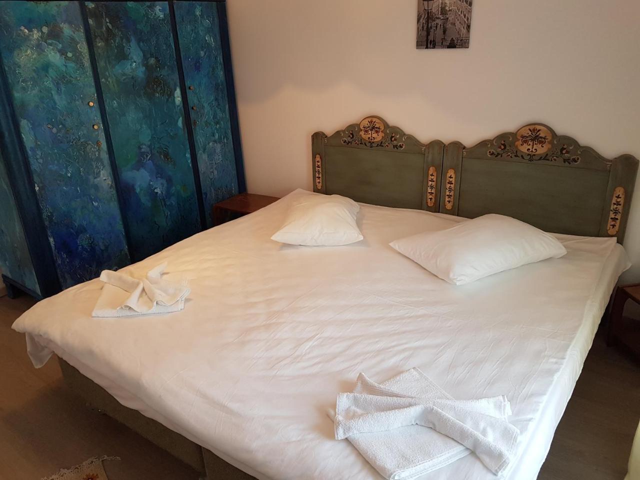Rent Holding Apartments ياش المظهر الخارجي الصورة